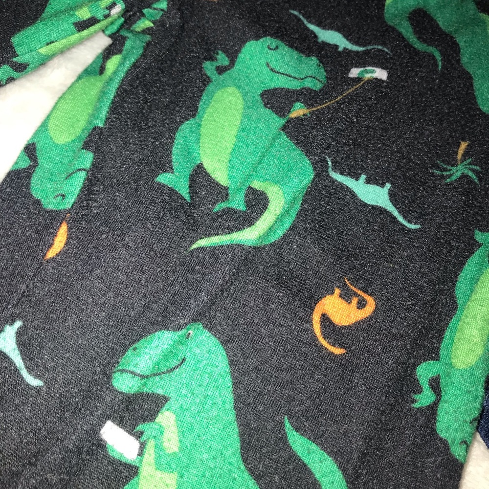 Carter’s PJ Bundle - Picture 7 of 9